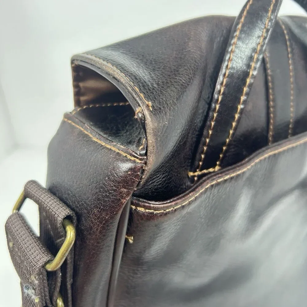 Wilson Leather Messenger Bag Brown Crossbody Tablet Snap Adjustable Pockets